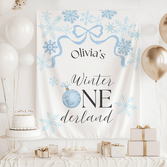 Winter ONEderland Backrop Winter 1st Birthday Party Decor Personalized Snowflake Birthday Banner - LAUMIANstudio