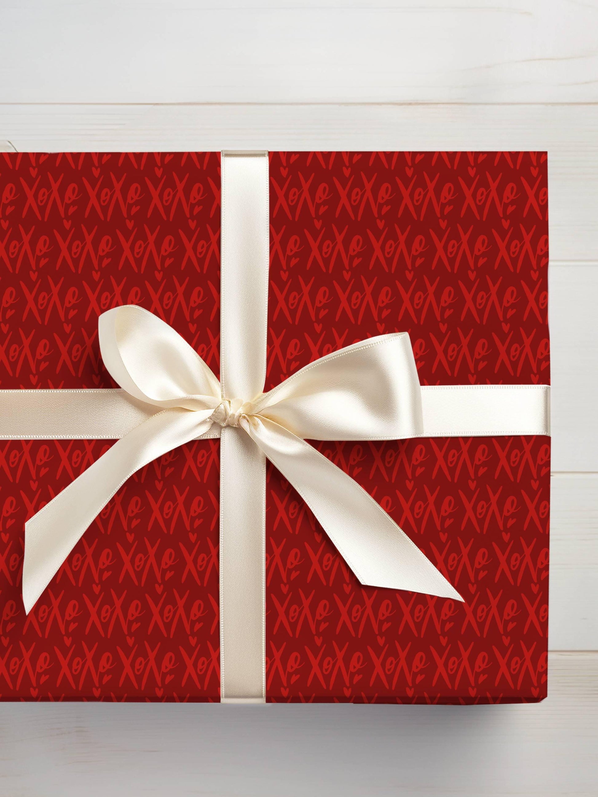 Luxury XOXO Gift Wrap for Him Red Valentine Day Wrapping Paper for Him Gift Wrap XOXO Love Wrapping Paper Red Elegant Gift Wrap Birthday - LAUMIANstudio
