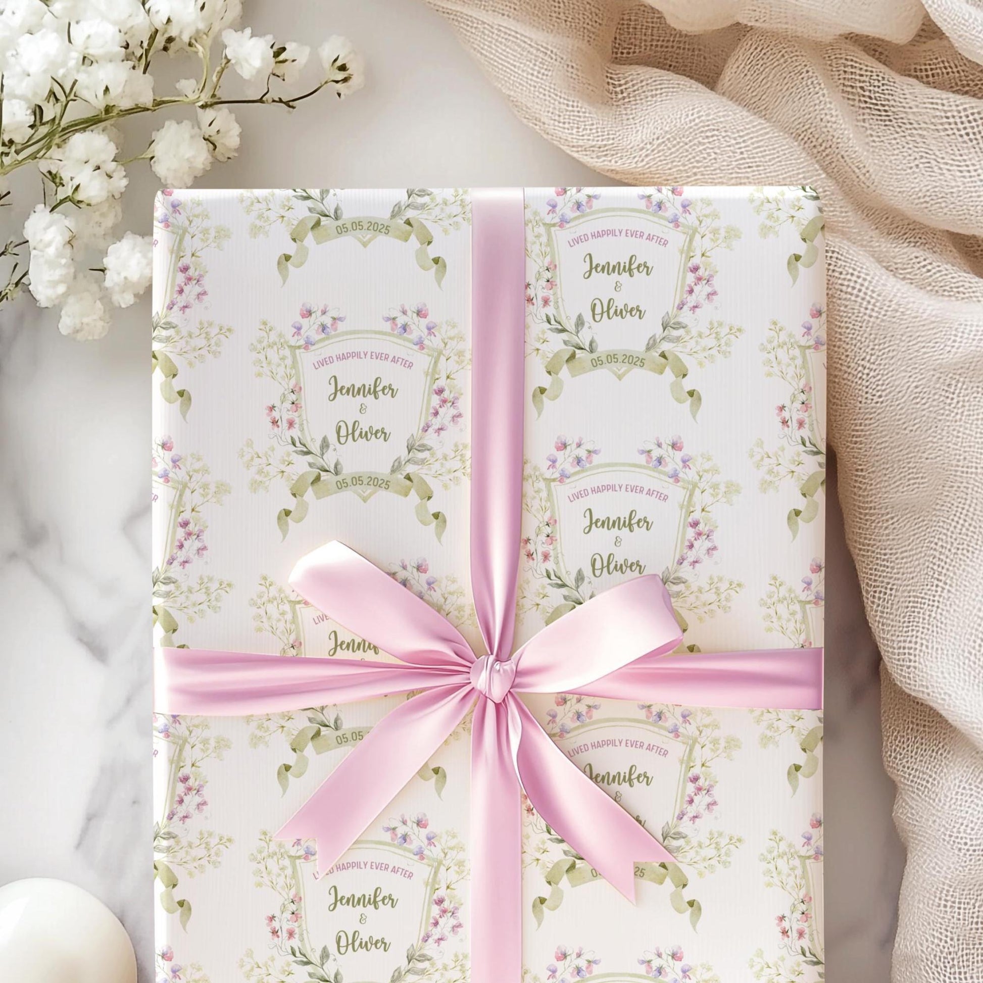 Personalised Weeding Wrapping Paper Custom Name Mr and Mrs Gift Wrap Roll Matte Wedding Wrapping Paper Elegant Floral Engagement Gift Paper - LAUMIANstudio