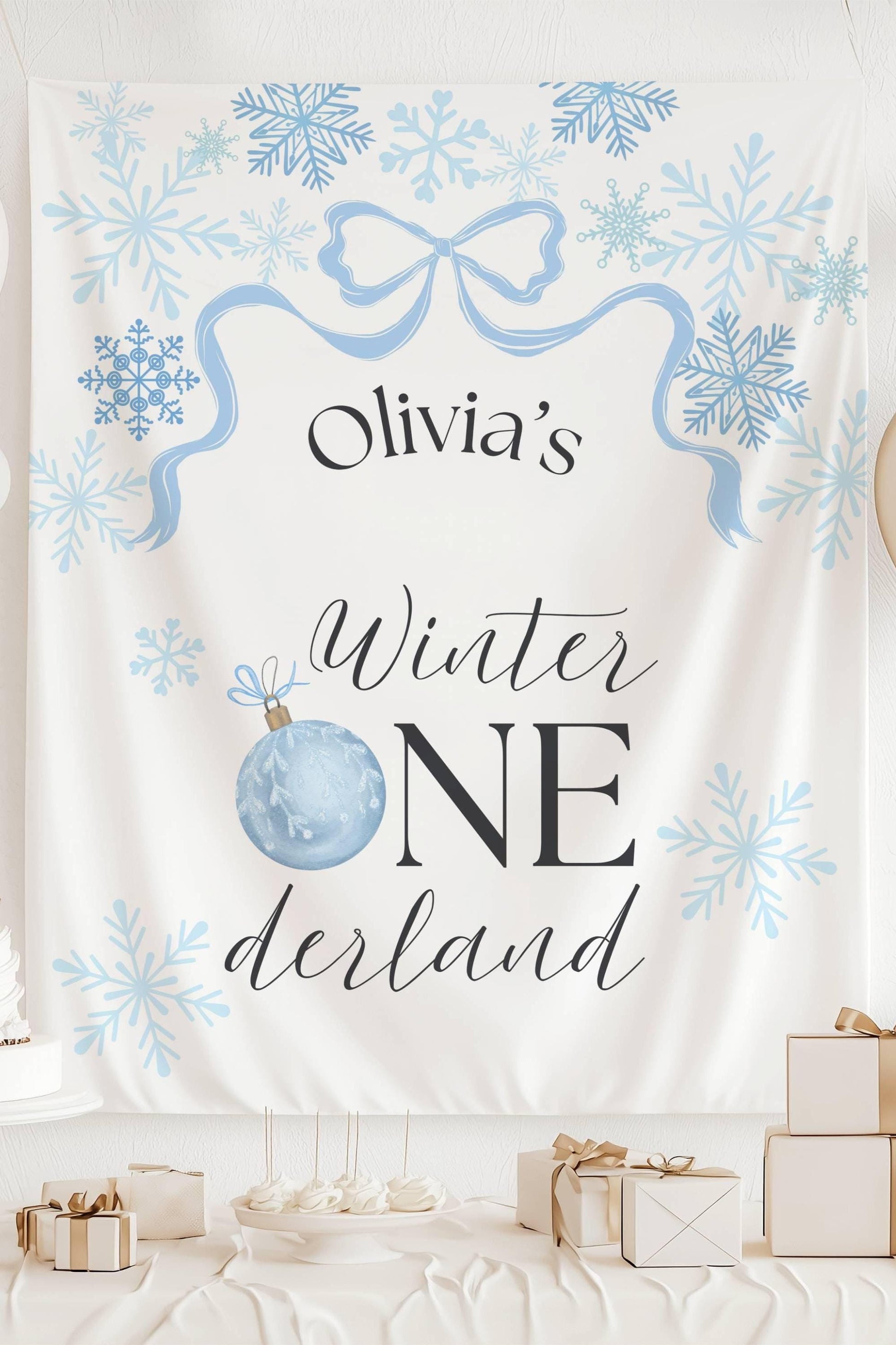 Winter ONEderland Backrop Winter 1st Birthday Party Decor Personalized Snowflake Birthday Banner - LAUMIANstudio