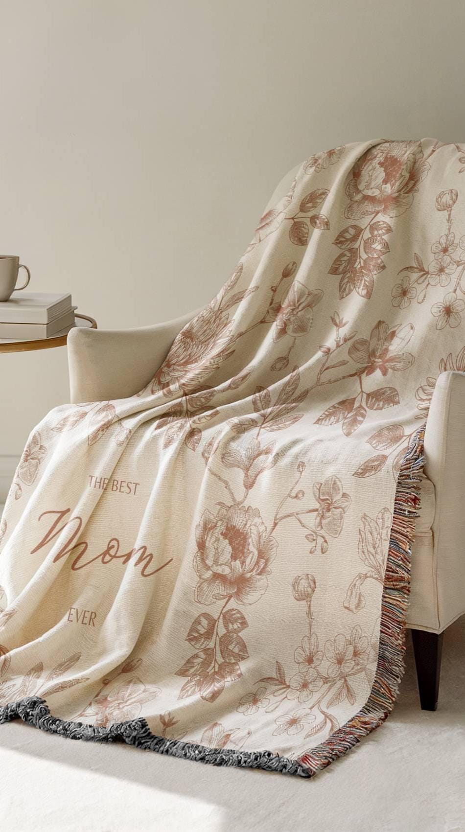 Personalized Mom Woven Blanket Beige Floral Throw Blanket for Mommy with Kid Names Custom Christmas Gift for Mom Birthday Blanket - LAUMIANstudio